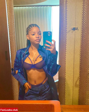 Halle Bailey Onlyfan Leaked Photo 18