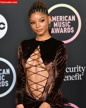 Halle Bailey Onlyfan Leaked Photo 66