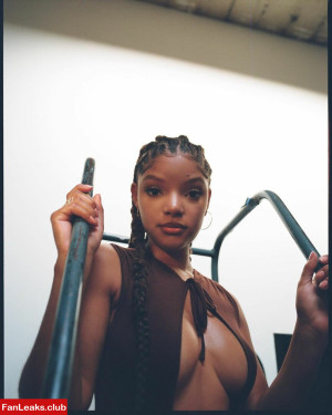 Halle Bailey Onlyfan Leaked Photo 69