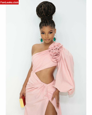 Halle Bailey Onlyfan Leaked Photo 80