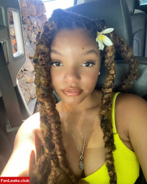 Halle Bailey Onlyfan Leaked Photo 89