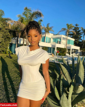 Halle Bailey Onlyfan Leaked Photo 99