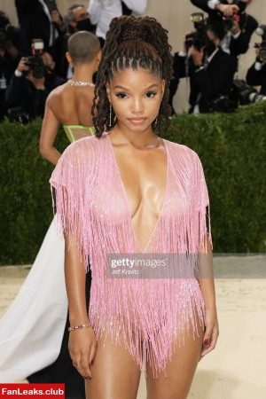 Halle Bailey Onlyfan Leaked Photo 125