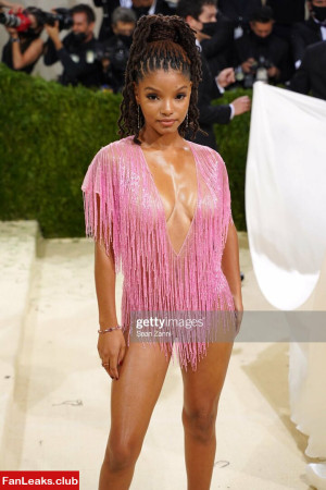 Halle Bailey Onlyfan Leaked Photo 126