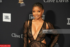 Halle Bailey Onlyfan Leaked Photo 132