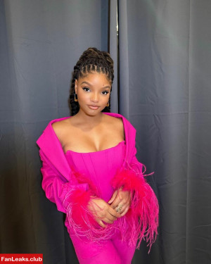 Halle Bailey Onlyfan Leaked Photo 137