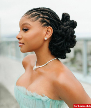 Halle Bailey Onlyfan Leaked Photo 169