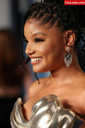 Halle Bailey Onlyfan Leaked Photo 174