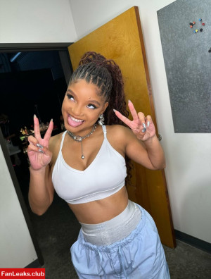 Halle Bailey Onlyfan Leaked Photo 282