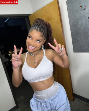 Halle Bailey Onlyfan Leaked Photo 298