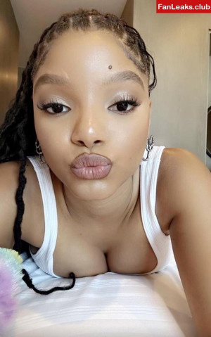 Halle Bailey Onlyfan Leaked Photo 368