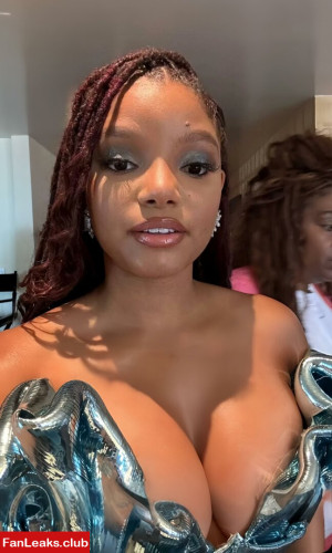 Halle Bailey Onlyfan Leaked Photo 406