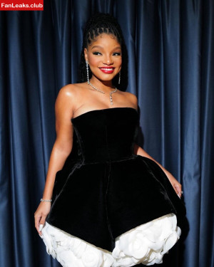 Halle Bailey Onlyfan Leaked Photo 415