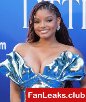 Halle Bailey Onlyfan Leaked Photo 425