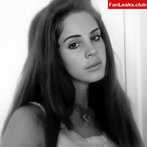 Lana Del Rey Onlyfan Leaked Photo 96