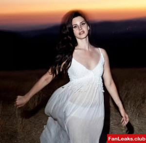 Lana Del Rey Onlyfan Leaked Photo 235