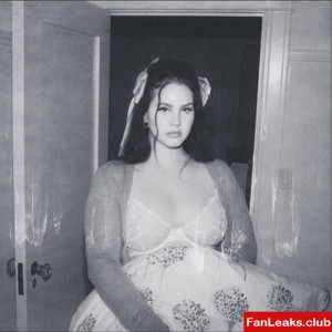 Lana Del Rey Onlyfan Leaked Photo 366