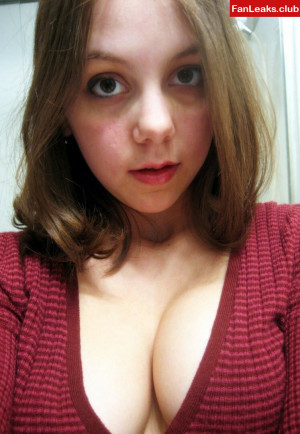 pretty-boobs_0143.jpg